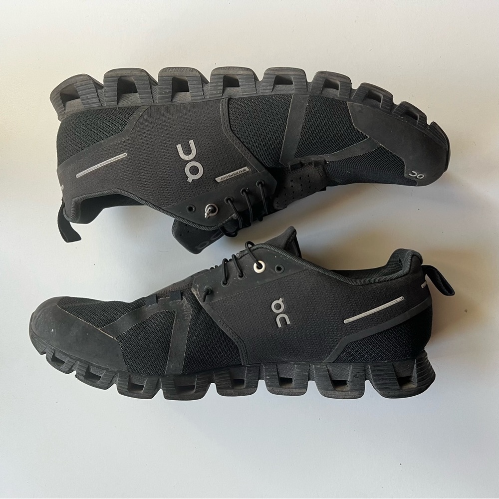 On Cloud - size 12